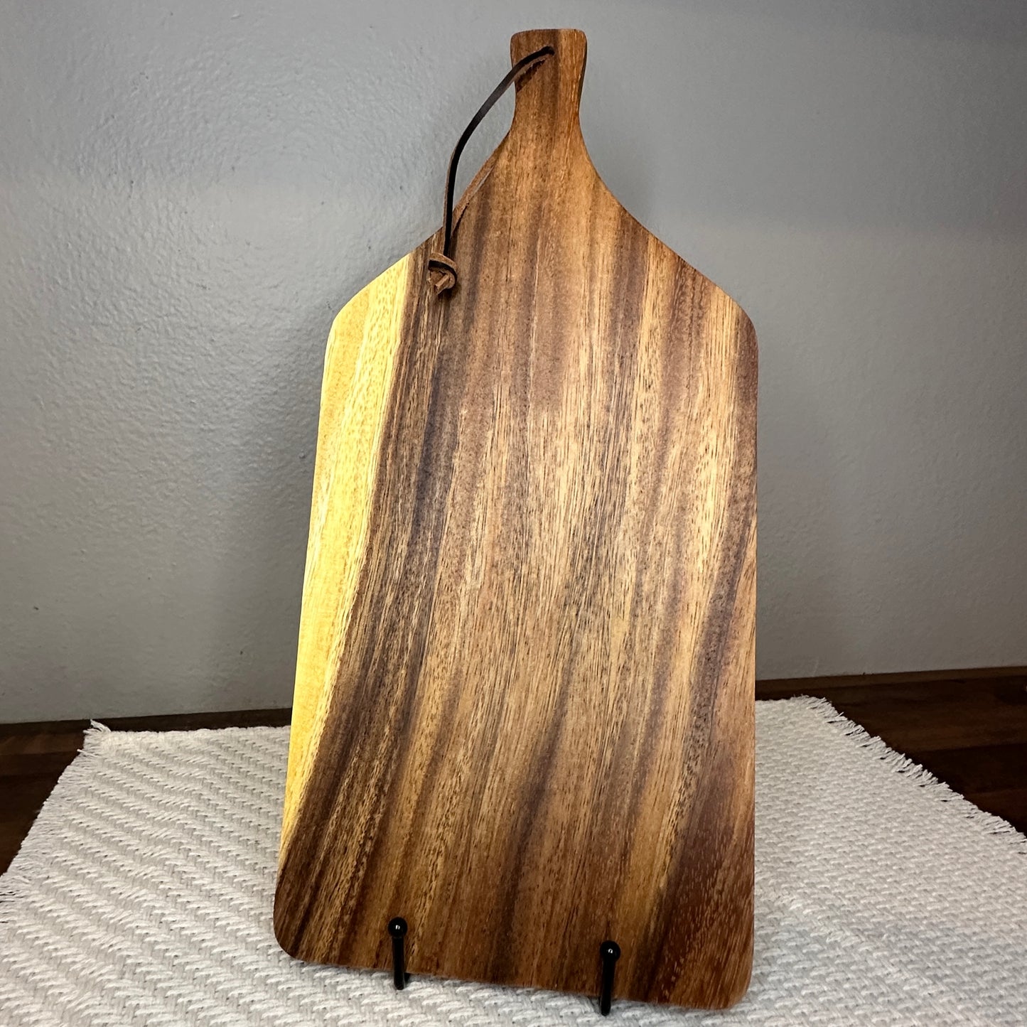 Personalized Acacia Wood Paddle Cutting Board - 7"x15"x5/8"